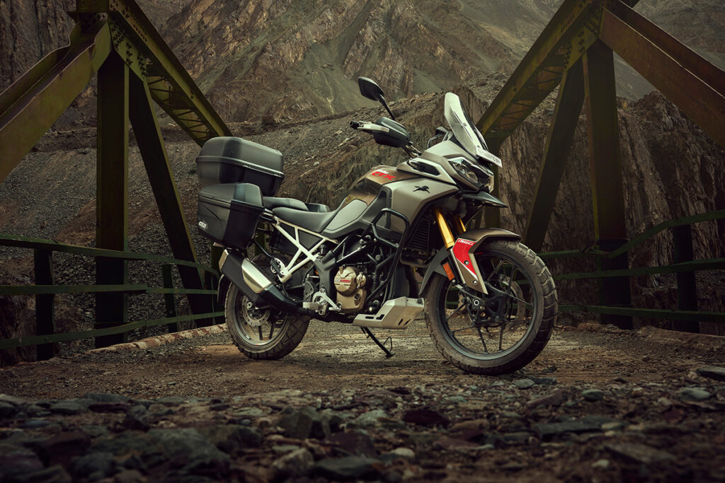 TVS RTX 300 Accessorized